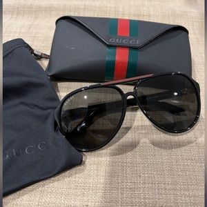 Gucci GG 1627S
D28/R6 Shiny
Black/Grey Unisex
Aviator Sunglasses